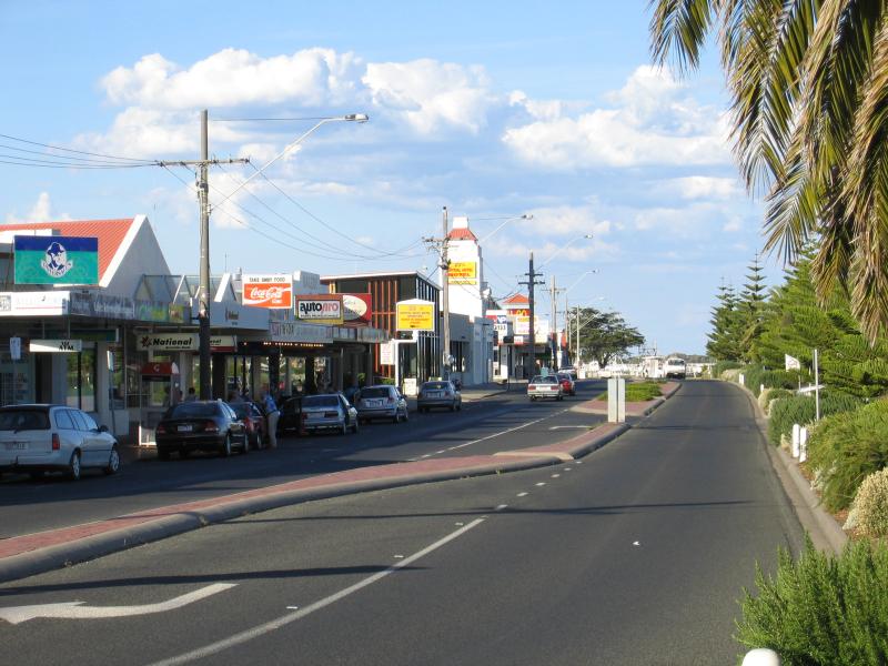 Lakes Entrance photos Travel Victoria & visitor guide