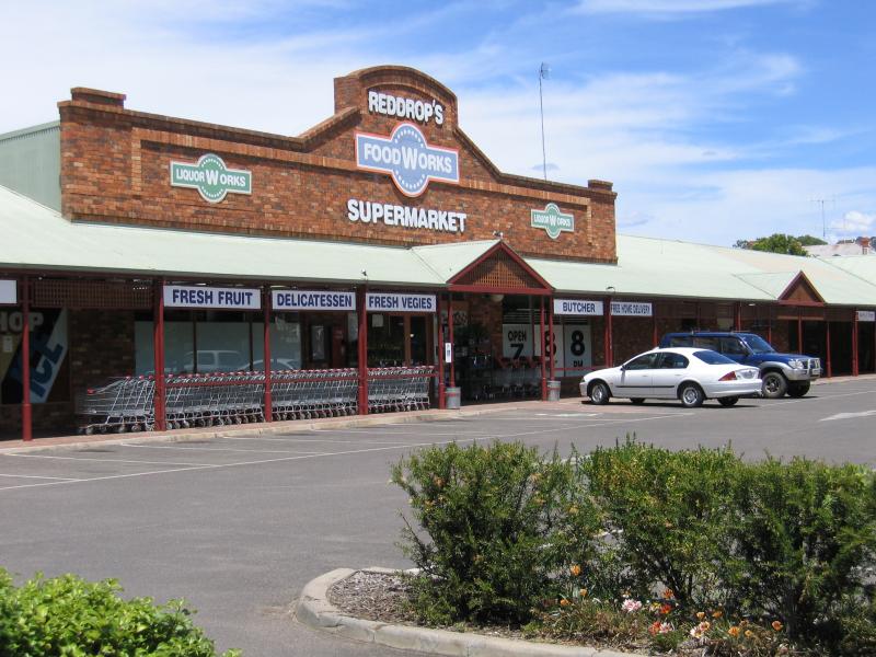 Mansfield photos Travel Victoria & visitor guide