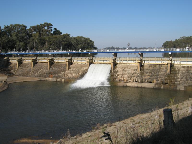 Nagambie photos Travel Victoria & visitor guide