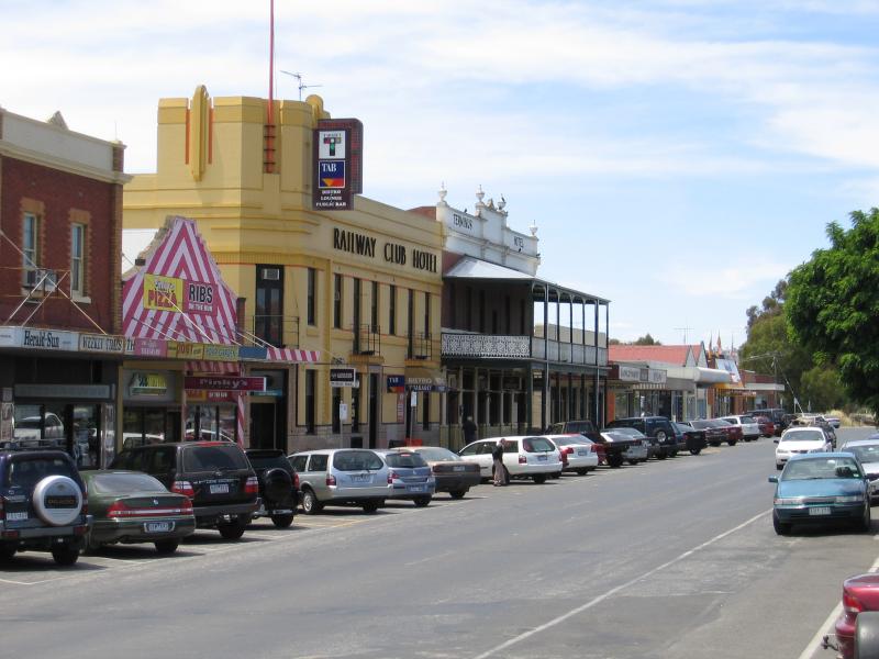 Seymour photos Travel Victoria & visitor guide