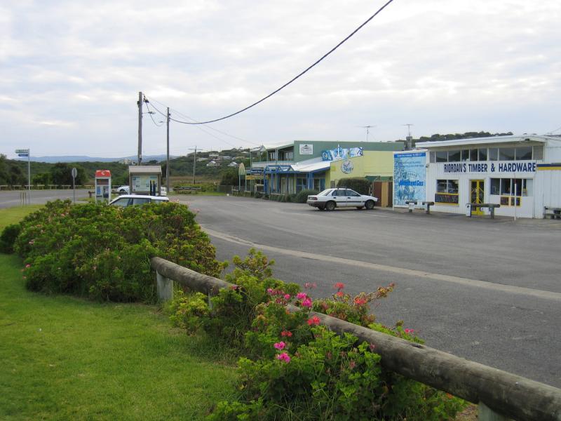 Aireys Inlet - Shops, Great Ocean Road at Inlet Crescent - View south-west along Great Ocean Road towards Inlet Cr