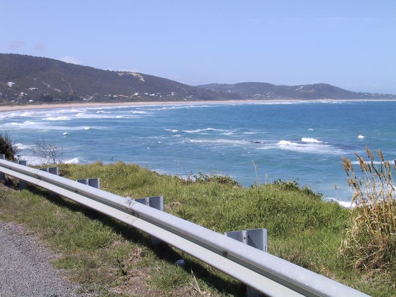 Aireys Inlet - Cinema Point, Great Ocean Road west of Eastern View: View east along coast on Great Ocean Road towards Eastern View