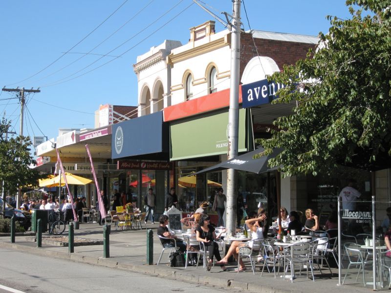 Albert Park - Shops and commercial centre, Bridport Street: Eateries along Bridport St between Merton St and Faussett St