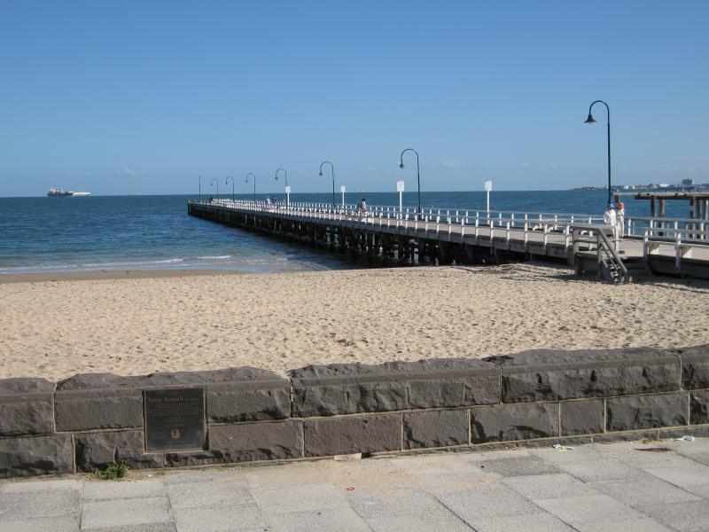 Albert Park - Beach, foreshore, pier and Beaconsfield Parade around Kerferd Road: View of Kerferd Road Pier from foreshore