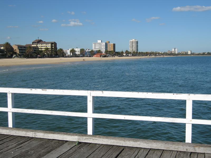 Albert Park - Beach, foreshore, pier and Beaconsfield Parade around Kerferd Road: View east towards the coast from Kerferd Road Pier
