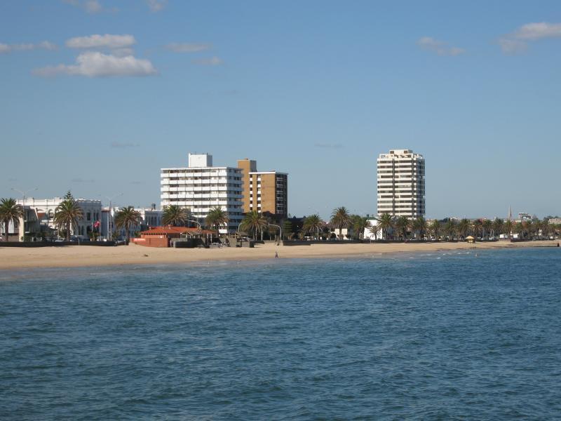 Albert Park - Beach, foreshore, pier and Beaconsfield Parade around Kerferd Road: View east towards the coast from Kerferd Road Pier