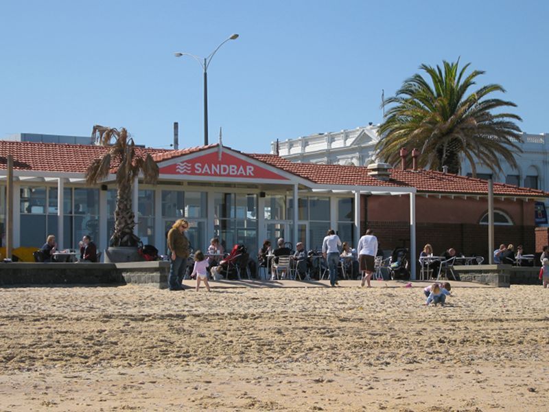 Albert Park - Beach, foreshore and Beaconsfield Parade around Mills Street - View of Sandbar Restaurant from beach