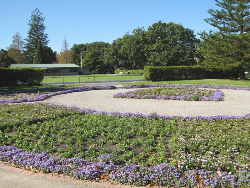 Albert Park - St Vincent Gardens and surroundings: Floral display at bowling club