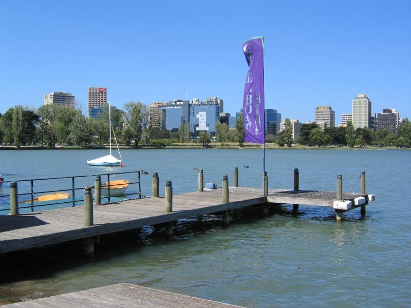 Albert Park - Albert Park Lake, jetties along Aquatic Drive and 'The Point': View east across lake at jetties