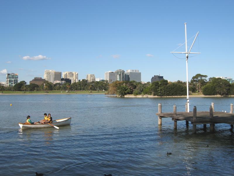 Albert Park - Albert Park Lake, jetties along Aquatic Drive and 'The Point': View south-east across lake towards Gunn Island