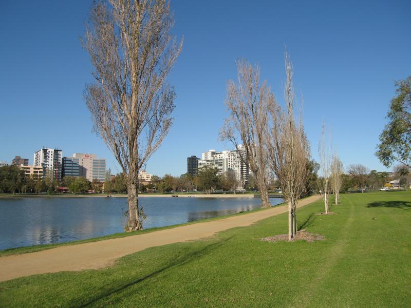 Albert Park - Albert Park Lake, southern end at Aughtie Drive, Ross Gregory Drive, Lakeside Drive: View south-east along lake from Aughtie Dr near Ross Gregory Dr