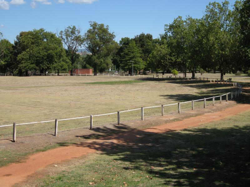 Alexandra - Leckie Park, Vickery Street: Oval
