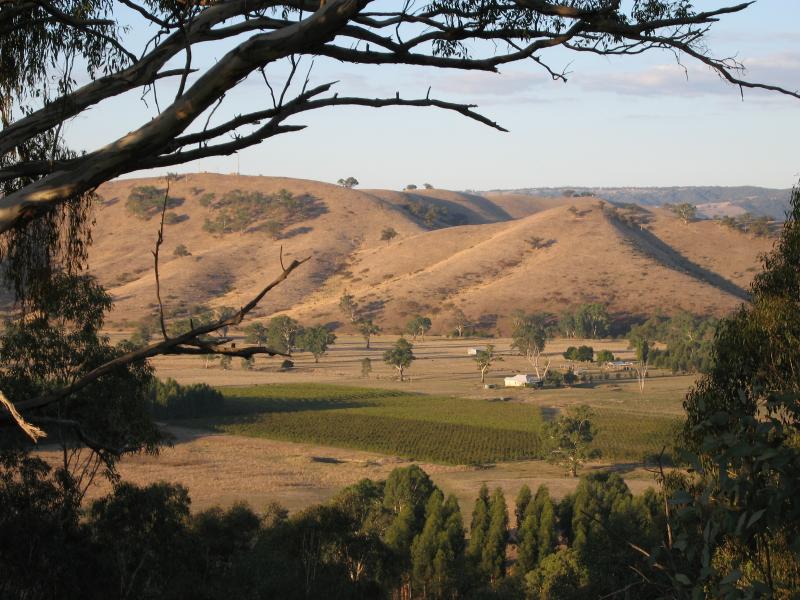 Alexandra - Acheron Cutting, Maroondah Highway south of Alexandra: View east from cutting lookout