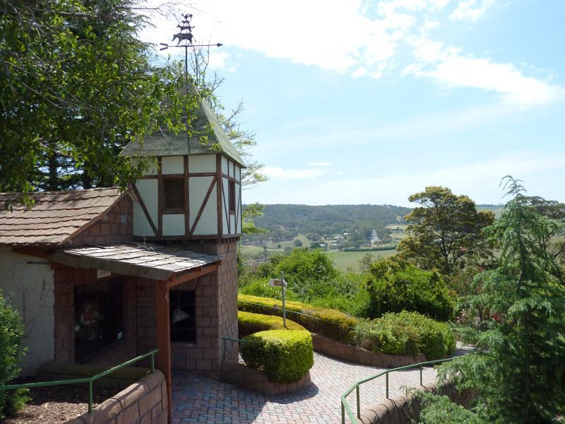 Anakie - Fairy Park, Ballan Road: The Town Musicians