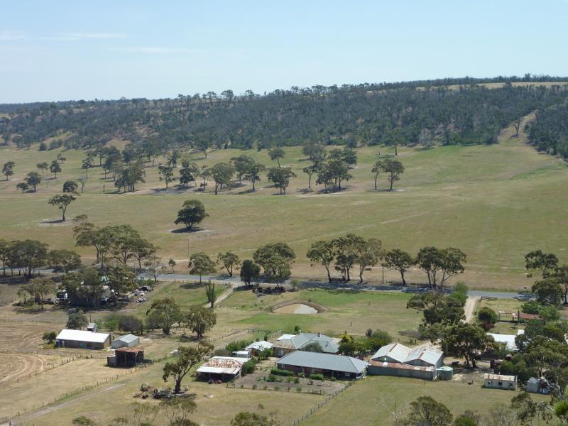 Anakie - Fairy Park, Ballan Road: Westerly view from summit