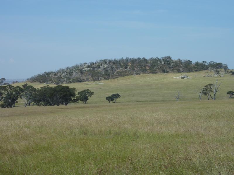 Anakie - Granite Road east of Staughton Vale Road: Easterly view