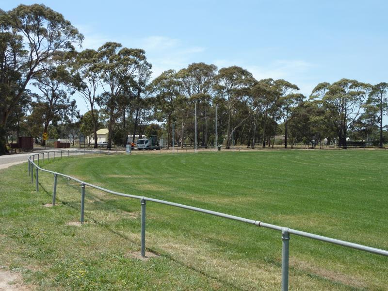Anakie - Anakie Recreation Reserve, De Motts Road west of Ballan Road: View along oval