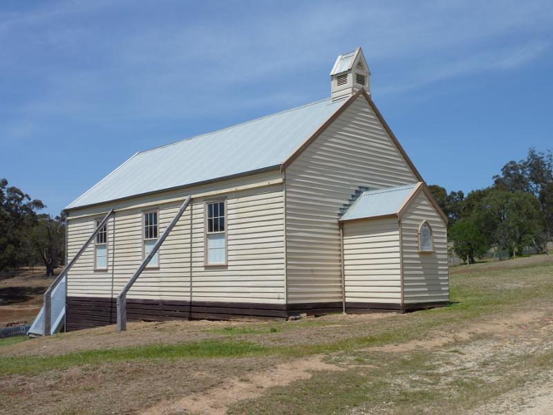 Anakie - Town of Steiglitz, town centre: St Pauls Church, Regent St