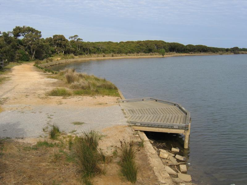 Anglesea - Anglesea River through the town and surroundings: View south along Anglesea River at Lions Park