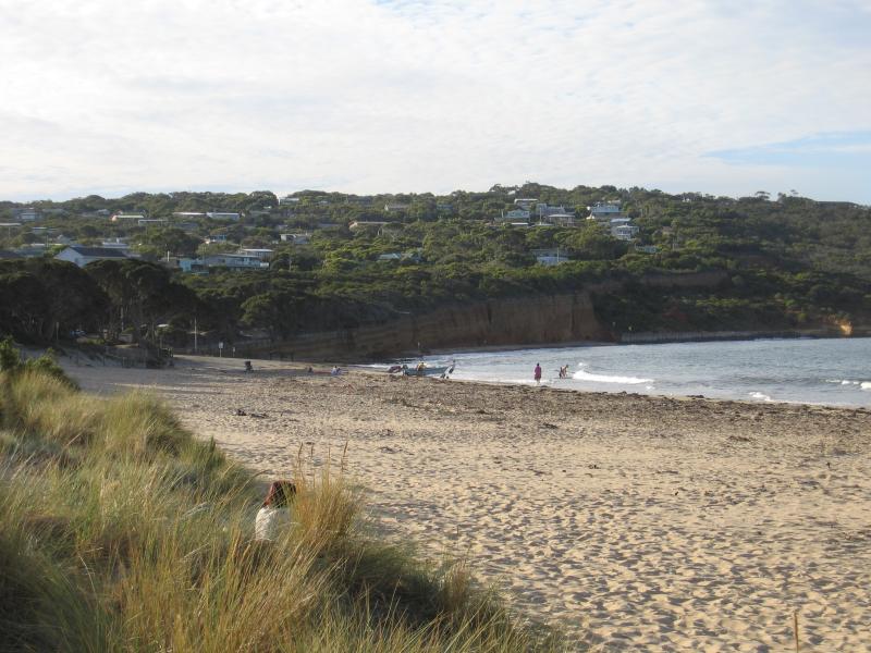 Anglesea - Point Roadknight: View west along beach