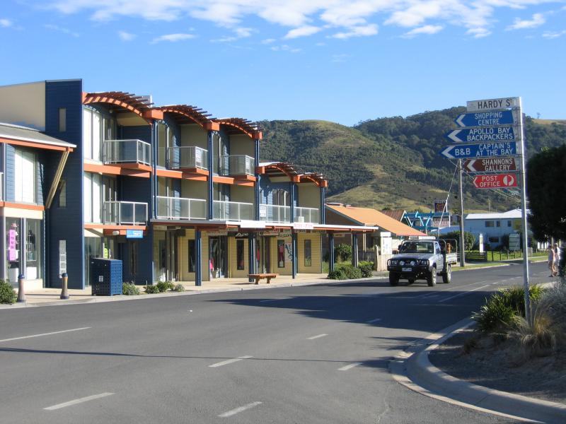 Apollo Bay - Shops and commercial centre, Great Ocean Road - View north along Great Ocean Rd at Hardy St