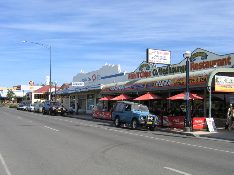 Apollo Bay - Shops and commercial centre, Great Ocean Road - View south along Great Ocean Rd between Hardy St and Moore St