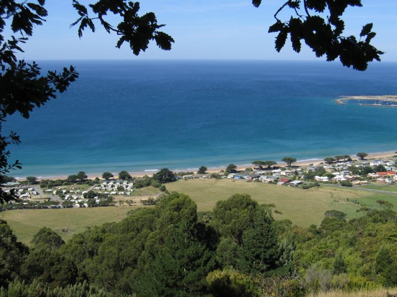 Apollo Bay - Marriners Lookout - View down to coast and Boat Harbour