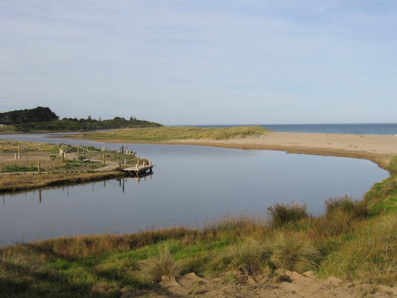Apollo Bay - Mounts Bay and Barham River: View east along Barham River from Great Ocean Rd