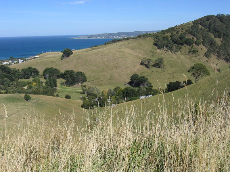 Apollo Bay - Evans Lookout, Skenes Creek: View south-west with Apollo Bay in background