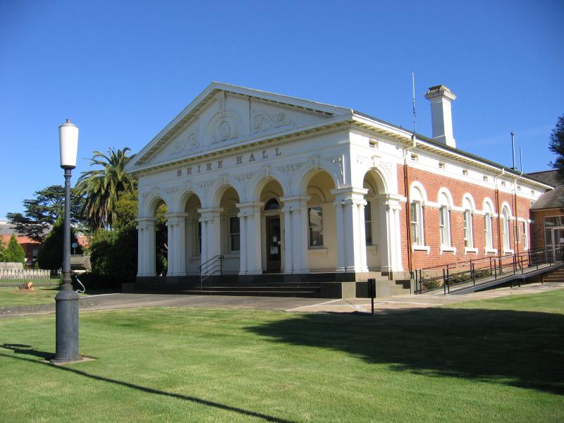 Ararat - Commercial centre and shops: Old Shire Hall (now Department of Primary Industries), Barkly St
