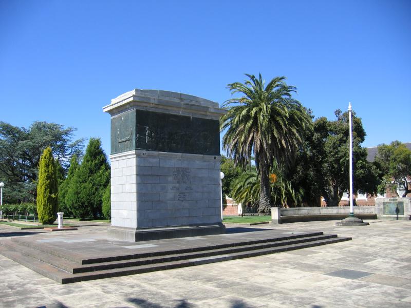 Ararat - Commercial centre and shops: War memorial, Barkly St between Town Hall and old Shire Hall
