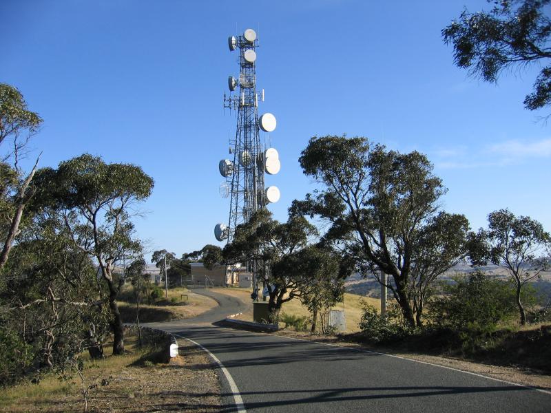 Ararat - One Tree Hill and Pioneer Memorial Lookout: View south along One Tree Hill Rd towards communications tower, south of lookout