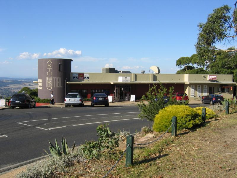 Arthurs Seat - Arthurs Hotel at mountain peak: Arthurs Hotel, Arthurs Seat Rd