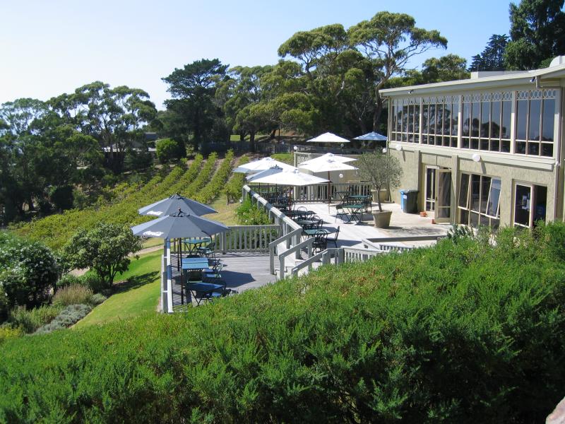 Arthurs Seat - Arthurs Hotel at mountain peak: View across Arthurs Hotel sundeck towards vineyard