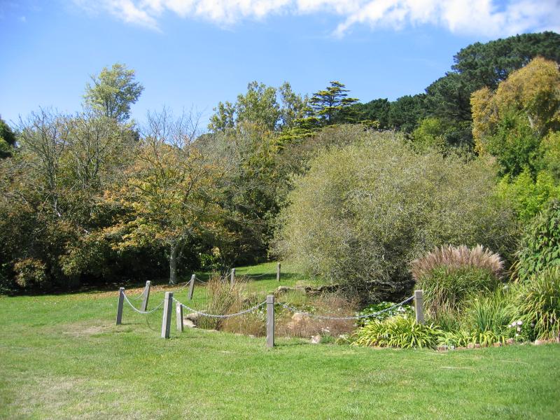 Arthurs Seat - Seawinds Gardens, Arthurs Seat State Park, Purves Road: Ricketts Pond containing sculptures by William Rickett