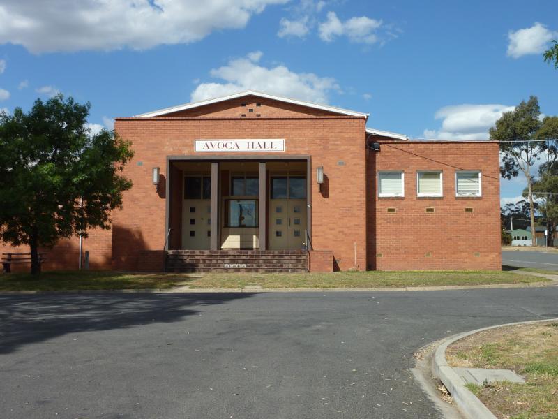 Avoca - Around Avoca: Avoca Hall, Cambridge St at Rutherford St