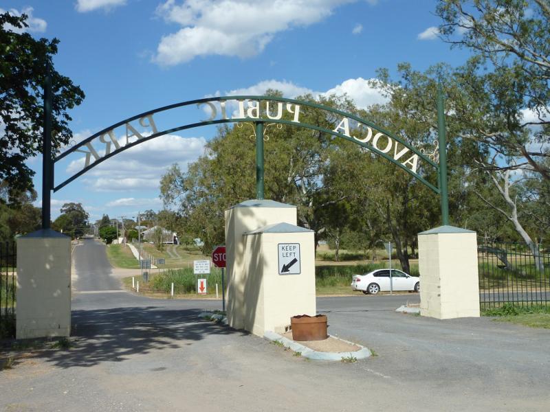 Avoca - Avoca Public Park, Faraday Street: View east from entrance to park towards Duke St and Avoca River