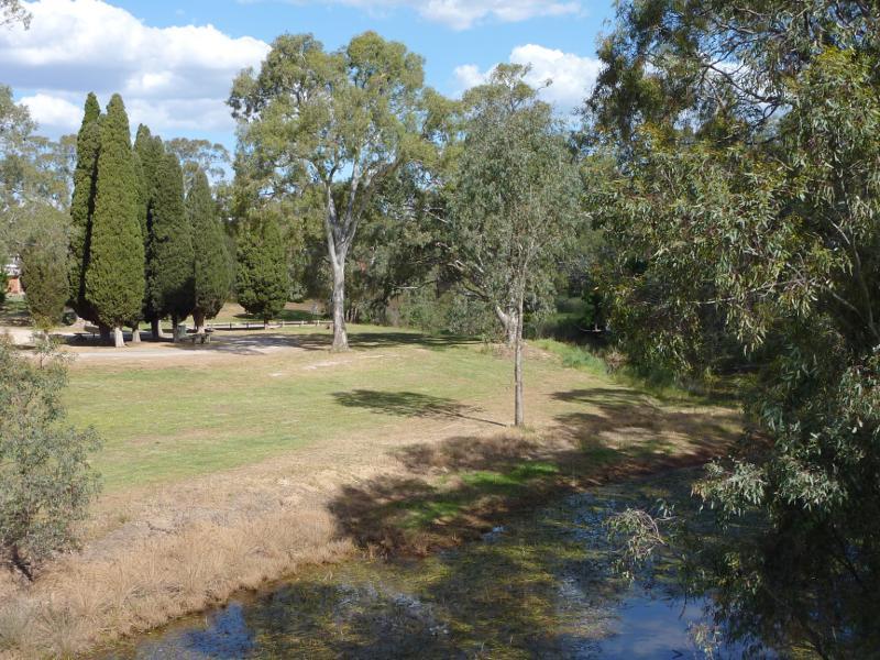 Avoca - Lions Park, Pyrenees Highway at Avoca River: View towards park from bridge over Avoca River