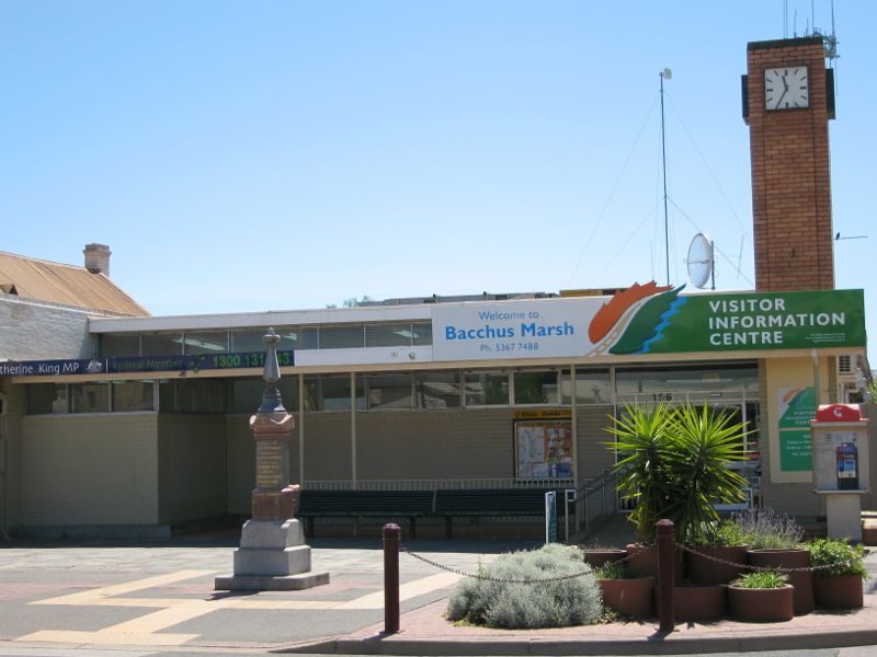 Bacchus Marsh - Shops and commercial centre, Main Street: Visitor Information Centre, Main St east of Gell St