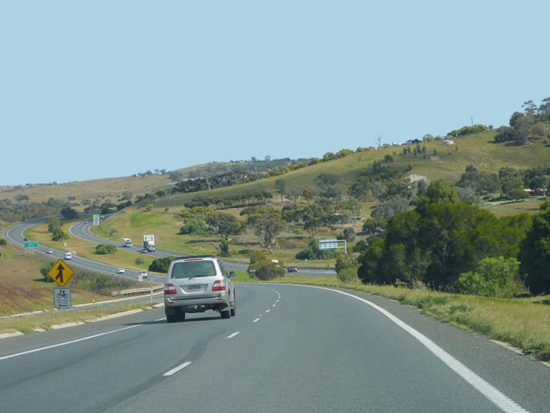 Bacchus Marsh - Western Freeway around Bacchus Marsh: View west along Western Fwy at Bacchus Marsh Rd (west side of town)