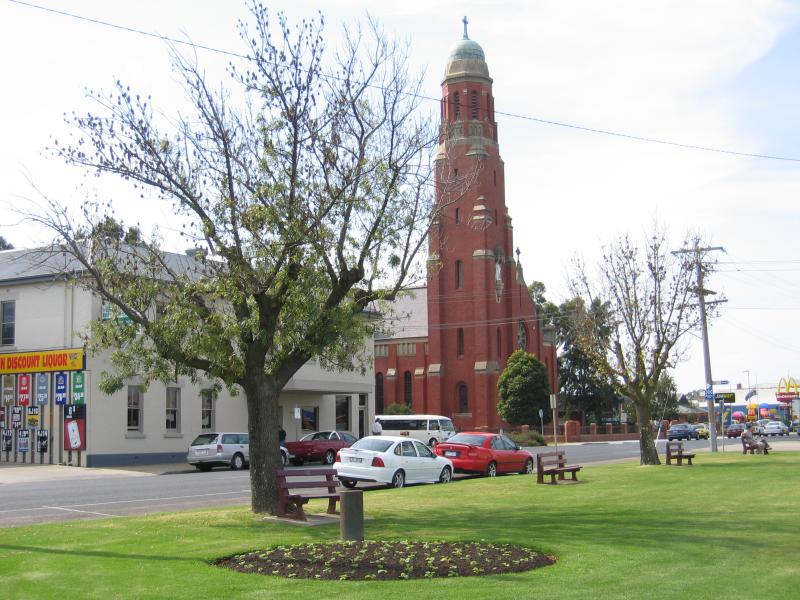 Bairnsdale - Commercial centre and shops: St Marys Cathedral, view east along Main St towards Pyke St
