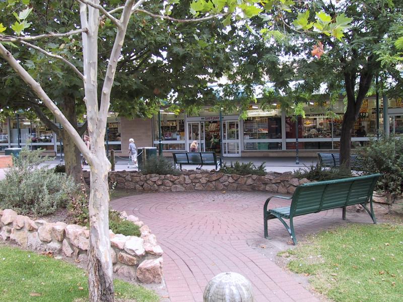 Bairnsdale - Commercial centre and shops: Safeway supermarket, Mall on Nicholson Street