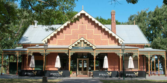 Pipers by the Lake, Lake Wendouree