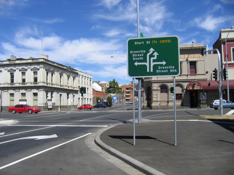 Ballarat - Bridge Street Mall, Bakery Hill and surroundings: View west along Little Bridge St at Grenville St