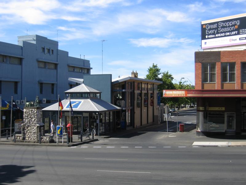 Ballarat - Shops and commercial centre in Sturt Street: View south along Albert St at Sturt St towards Visitor Information Centre