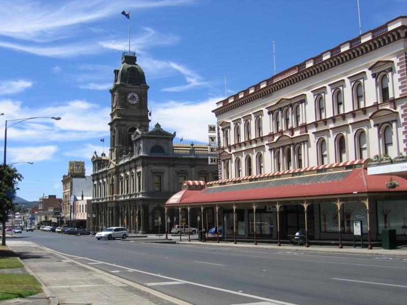 Ballarat - Shops and commercial centre in Sturt Street: View east along Sturt St towards Armstrong St and Town Hall