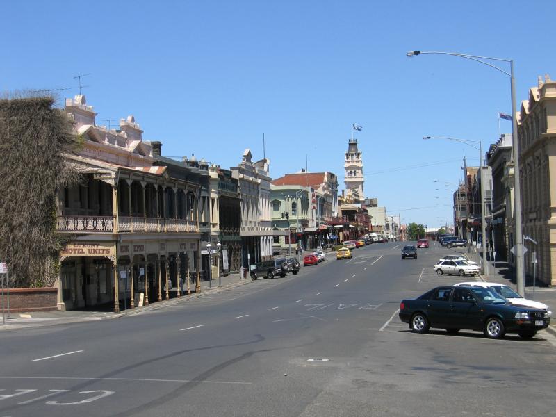 Ballarat - Lydiard Street area: View south along Lydiard St towards Market St