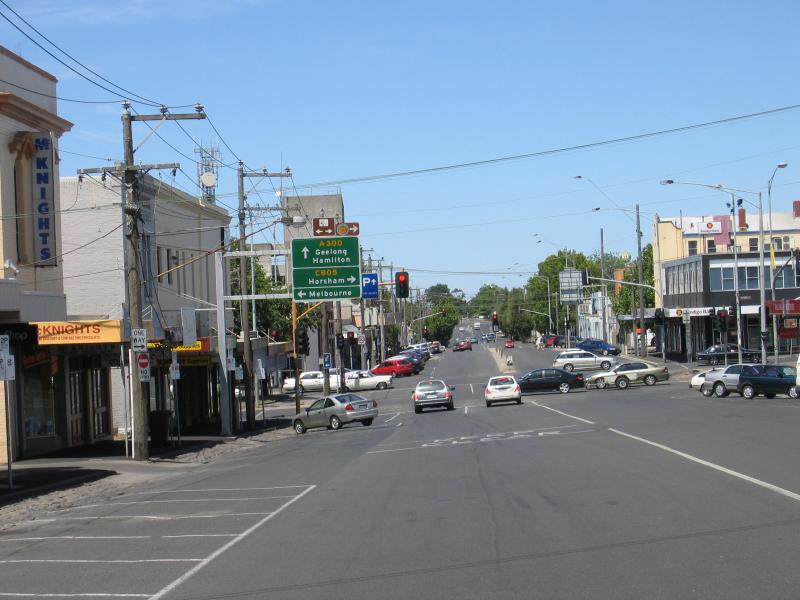 Ballarat - Doveton Street and Midland Highway area: View south along Doveton St towards Sturt St