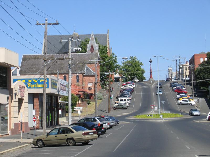 Ballarat - Dana Street area: View west along Dana St towards Albert St