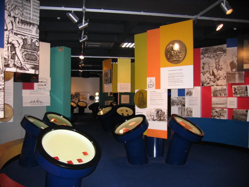 Ballarat - Gold Museum, Bradshaw Street - Exhibits inside gold museum
